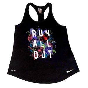 Women’s Nike, dri-fit, tank top, size medium excellent condition